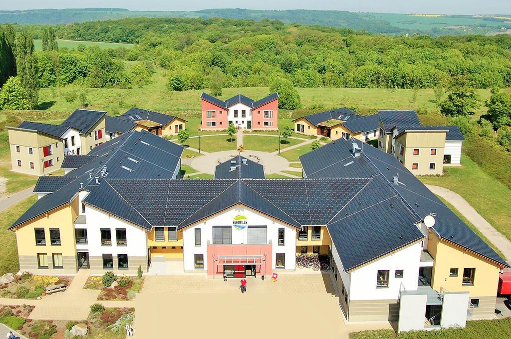 Euroville Jugend- Und Sporthotel Наумбург Экстерьер фото