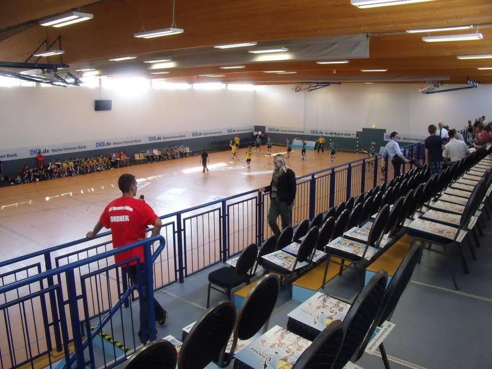 Euroville Jugend- Und Sporthotel Наумбург Экстерьер фото